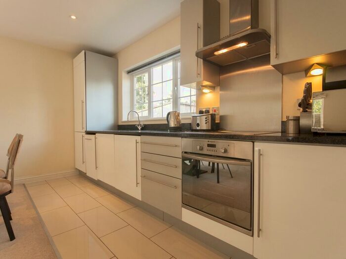 2 Bedroom Semi-Detached House To Rent In Banbury Road, Oxford, OX2