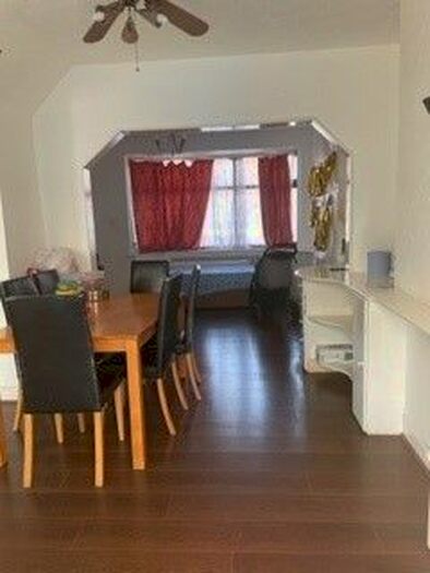 3 Bedroom Terraced House To Rent In Frisby Road, Leicester, LE5