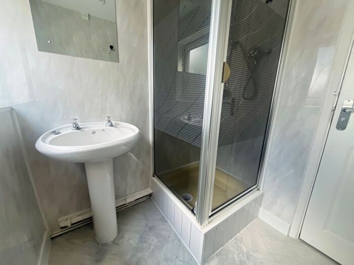 2 Bedroom Flat To Rent In South Grove, Erdington, Birmingham, B23