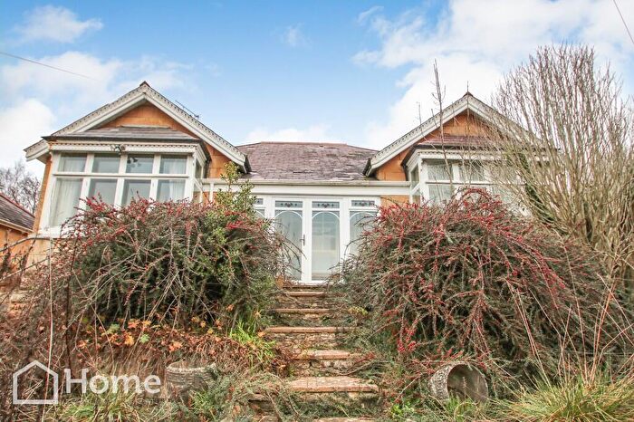 3 Bedroom Detached Bungalow For Sale In Yomede Park, Bath, Somerset, BA1