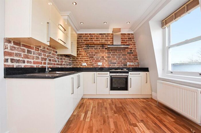 1 Bedroom Flat To Rent In Amhurst Road, Hackney, London, E8