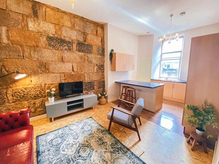 5 Bedroom Flat To Rent In Hmo Sauchiehall Street, City Centre, Glasgow, G2