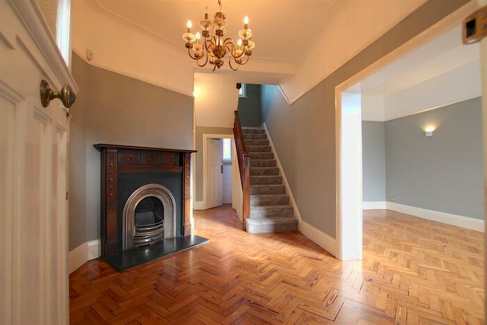 5 Bedroom Detached House To Rent In Cecile Road, Enfield, EN2