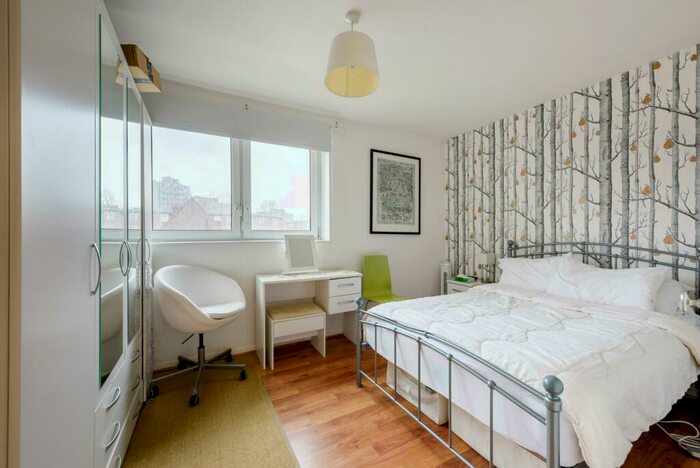 1 Bedroom Flat To Rent In Alberta Street, SE17