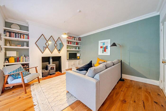 1 Bedroom Flat For Sale In Lausanne Road, Peckham, London, SE15