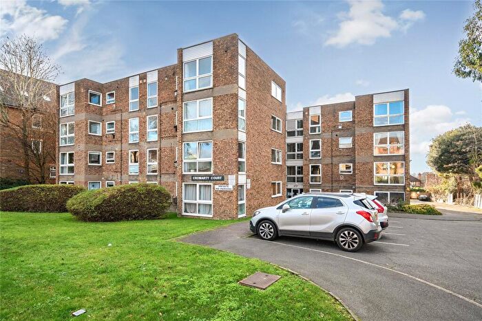 2 Bedroom Flat For Sale In Widmore Road, Bromley, BR1