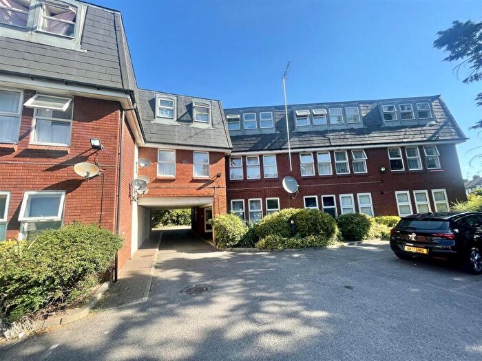 2 Bedroom Apartment To Rent In Butlers Court, Trinity Lane, Waltham Cross, EN8