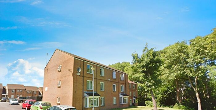 2 Bedroom Flat To Rent In Corinthian Close, Llandough, Penarth, CF64