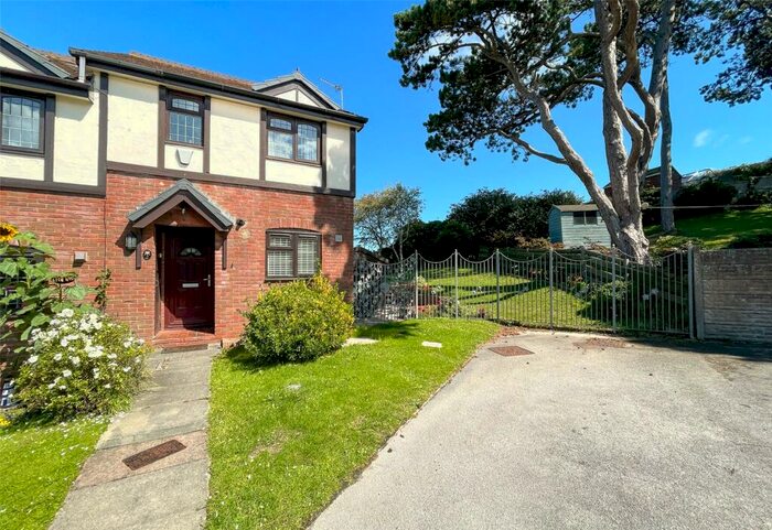 2 Bedroom End Of Terrace House For Sale In Bryn Y Fedwen, Llandudno, Conwy, LL30
