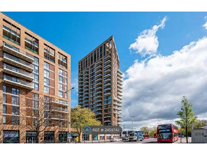 Studio To Rent In Duncombe House, London, SE18