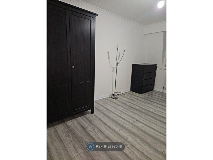 1 Bedroom Flat To Rent In Colman Road, London, E16