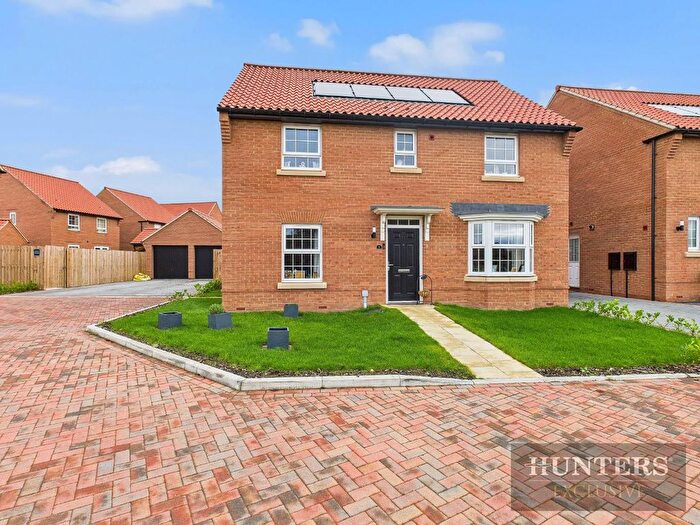 4 Bedroom Detached House For Sale In Tyson Way, Cayton, YO11