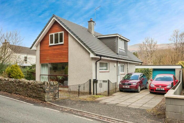 3 Bedroom Detached House For Sale In Whistlefield Road, Garelochhead, Helensburgh, G84