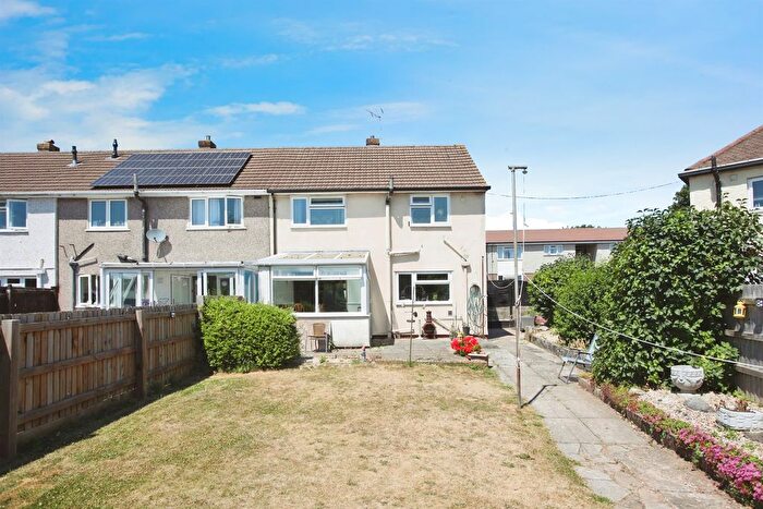 3 Bedroom End Terrace House For Sale In Pembroke Road, Bulwark, Chepstow, NP16