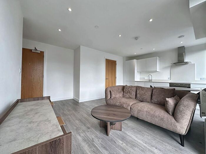 1 Bedroom Apartment To Rent In Kirkstall Road, The Radiant, LS3