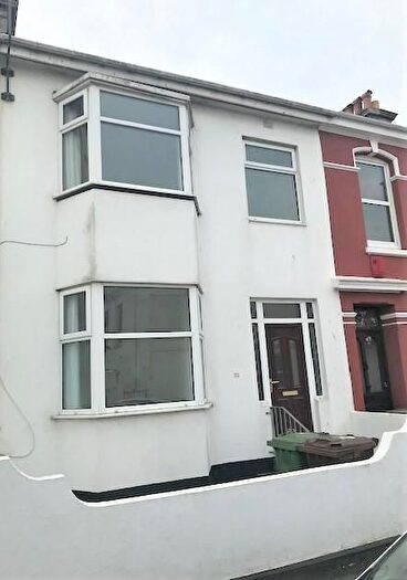 3 Bedroom Terraced House To Rent In Cromwell Road, Plymouth, PL4