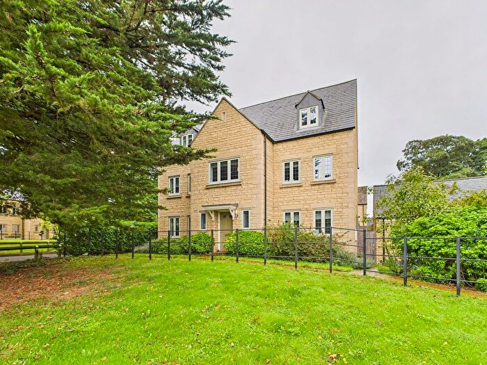 6 Bedroom Detached House For Sale In Proctor Way, Upper Rissington, GL54