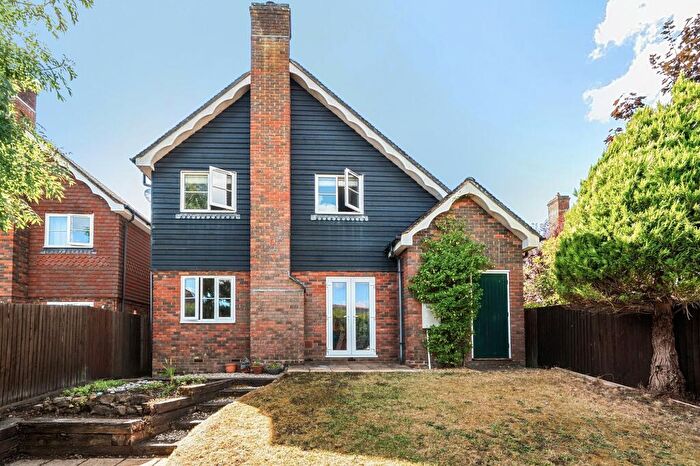 4 Bedroom Detached House For Sale In Springfarm Road, Haslemere, GU27
