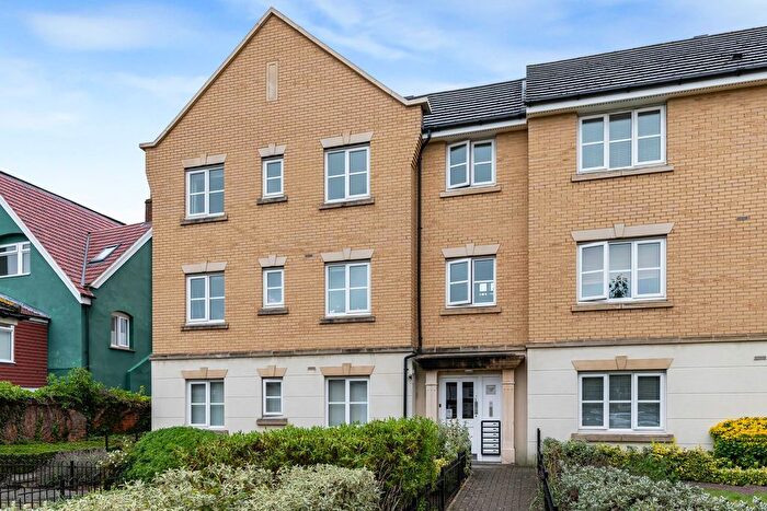 2 Bedroom Flat For Sale In Beaconsfield Road, Bexley, DA5