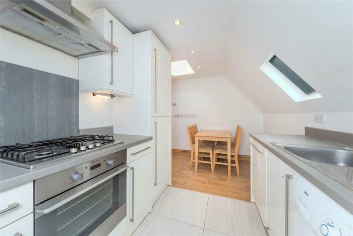 1 Bedroom Flat To Rent In Ossulton Way, Hampstead Garden Suburb, London, N2