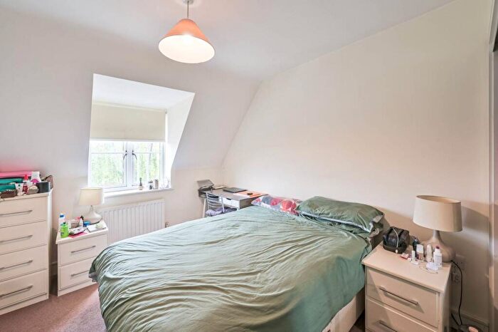 1 Bedroom Flat To Rent In Holders Hill Road, Holders Hill, London, NW7