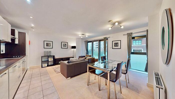 2 Bedroom Apartment To Rent In Surrey Quays Road, London, Greater London, SE16