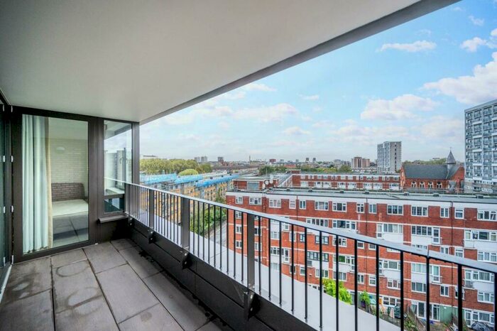 2 Bedroom Flat To Rent In Shoreditch, Shoreditch, London, E2