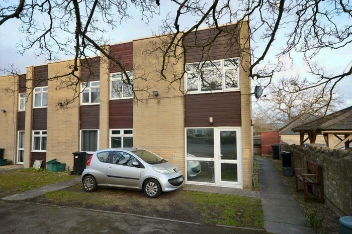 1 Bedroom Flat To Rent In Park Road, Keynsham, Bristol, BS31