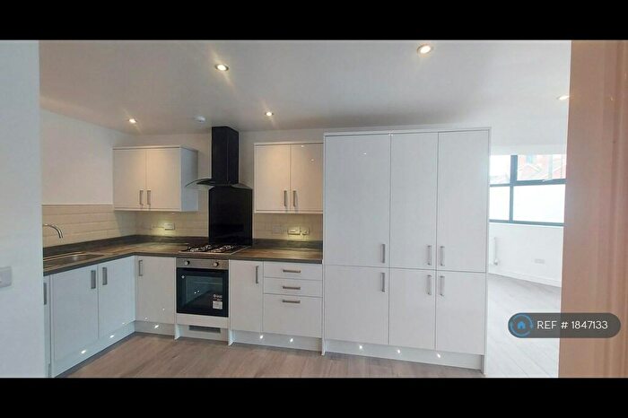 1 Bedroom Flat To Rent In Ashley House, Bristol, BS2