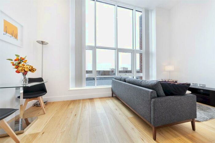 1 Bedroom Apartment To Rent In Flowers Way, Luton, Bedfordshire, LU1