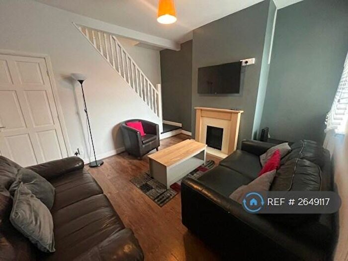 4 Bedroom Terraced House To Rent In Boughey Road, Stoke-On-Trent, ST4