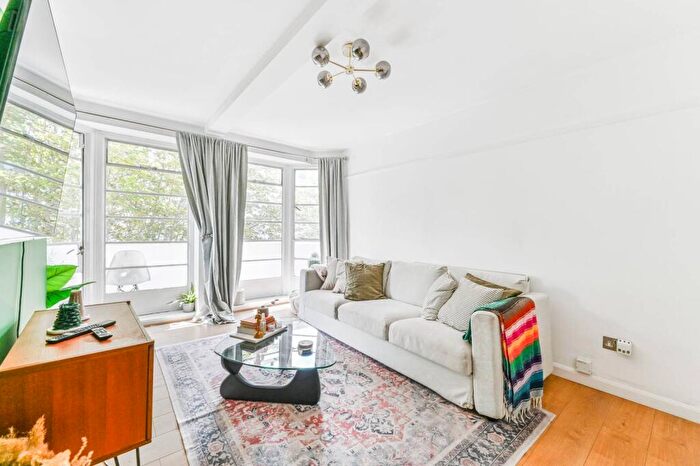 3 Bedroom Flat To Rent In London Road, Thornton Heath, CR7