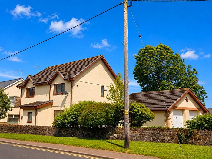4 Bedroom Detached House For Sale In Pyle Road, Pyle, Bridgend, CF33