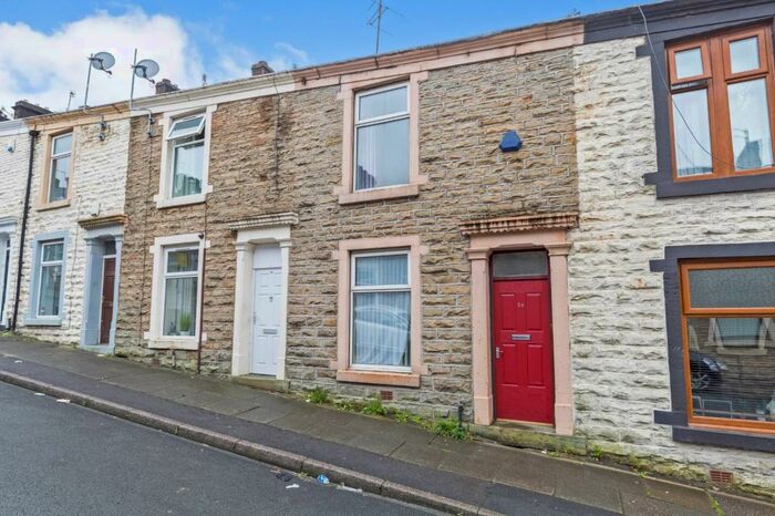 3 Bedroom Terraced House To Rent In Snape Street, Darwen, Lancashire, BB3