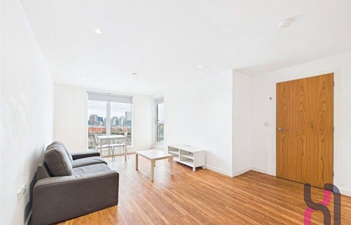 2 Bedroom Flat To Rent In Elmira Way, The Exchange, M5