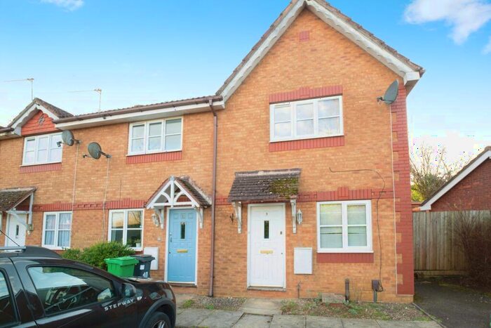 2 Bedroom Semi-Detached House To Rent In Foxberry Close, Pontprennau, Cardiff, CF23
