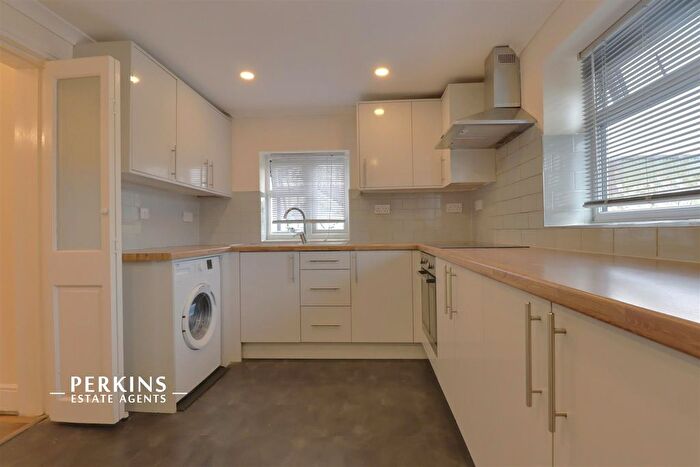 2 Bedroom Maisonette To Rent In Greenford Road, Greenford, UB6
