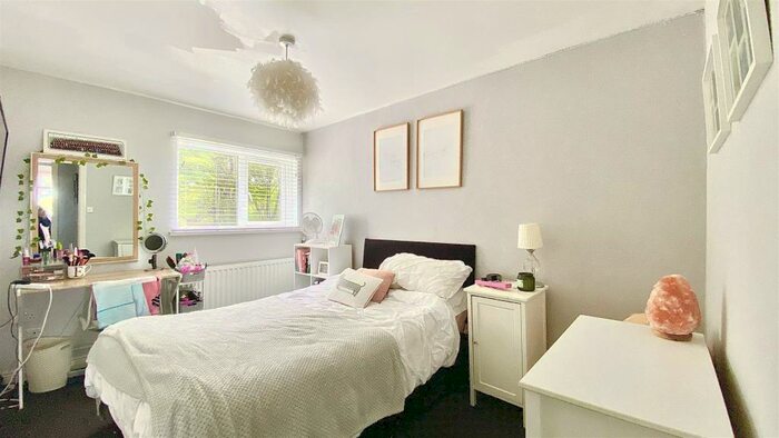 3 Bedroom Terraced House For Sale In Cotswold Place, Peterlee, SR8