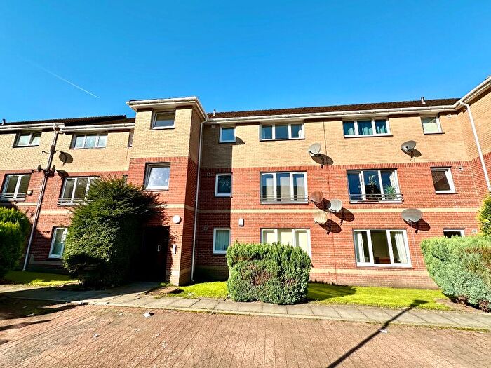 2 Bedroom Flat To Rent In Quarryknowe Street, Parkhead, Glasgow, G31
