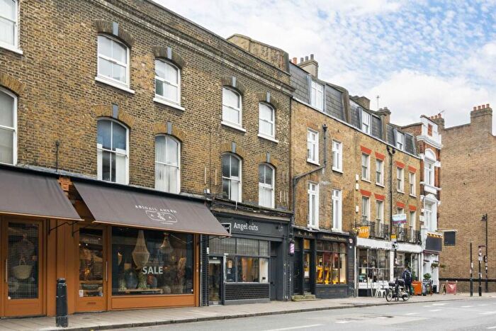 2 Bedroom Flat To Rent In Essex Road, Essex Road, N1