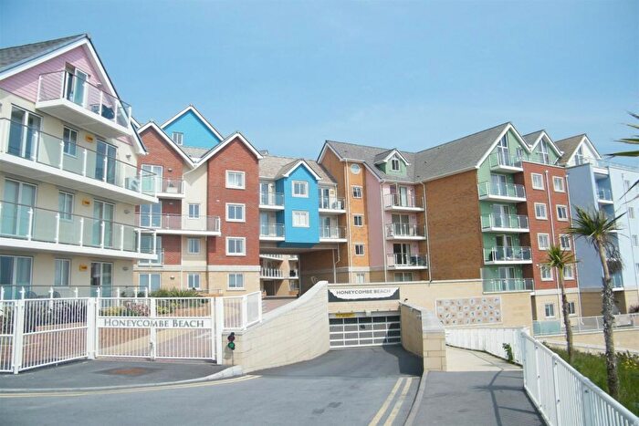 2 Bedroom Flat To Rent In Boscombe Spa, BH5