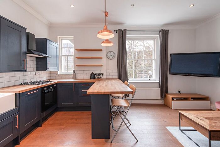 2 Bedroom Flat To Rent In Modbury Gardens, London, NW5