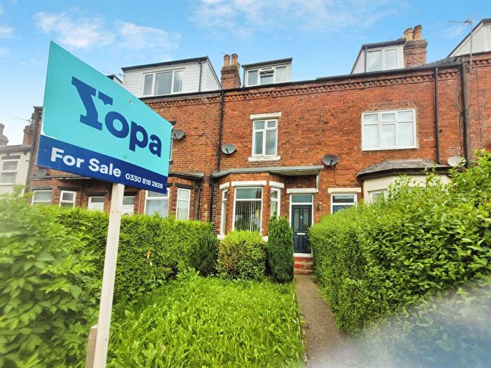 3 Bedroom Terraced House For Sale In Cyprus Terrace, Leeds, LS25