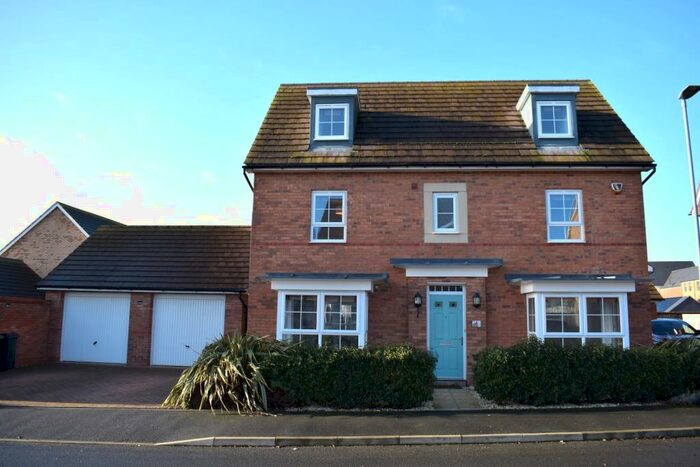 5 Bedroom Detached House To Rent In Mauretania Way, Brooklands, Milton Keynes, MK10