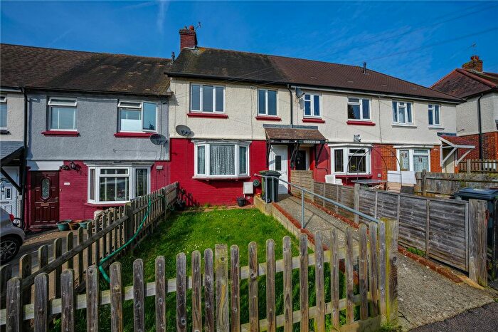 3 Bedroom Terraced House For Sale In Calder Road, Maidstone, ME14