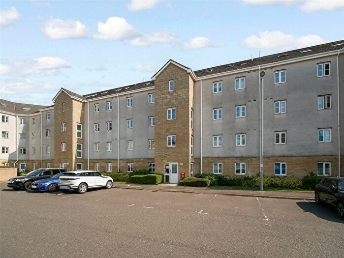 2 Bedroom Flat For Sale In Lloyd Court, Rutherglen, Glasgow, South Lanarkshire, G73