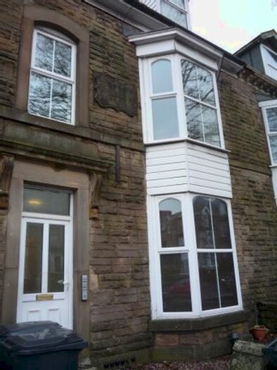 2 Bedroom Flat To Rent In - London Road, Buxton, SK17