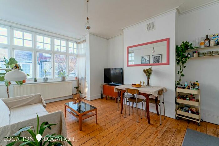2 Bedroom Flat To Rent In Leabourne Road, London, N16