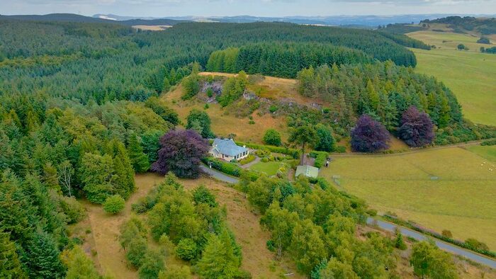 3 Bedroom Detached House For Sale In Glentarkie, Strathmiglo, Cupar, KY14