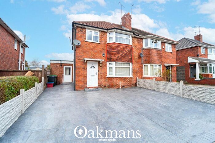 4 Bedroom Semi Detached House To Rent In Lawley Street, West Bromwich, West Midlands, B70